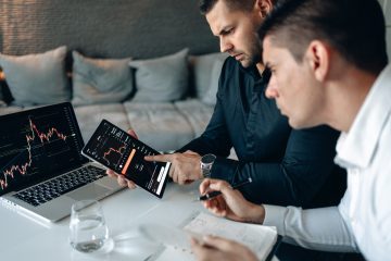 4 motive sa alegi solutiile digitalizate Cosmo Consult