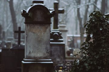 Obiceiuri de înmormântare şi importanta ajutorului primit de la specialiştii în servicii funerare